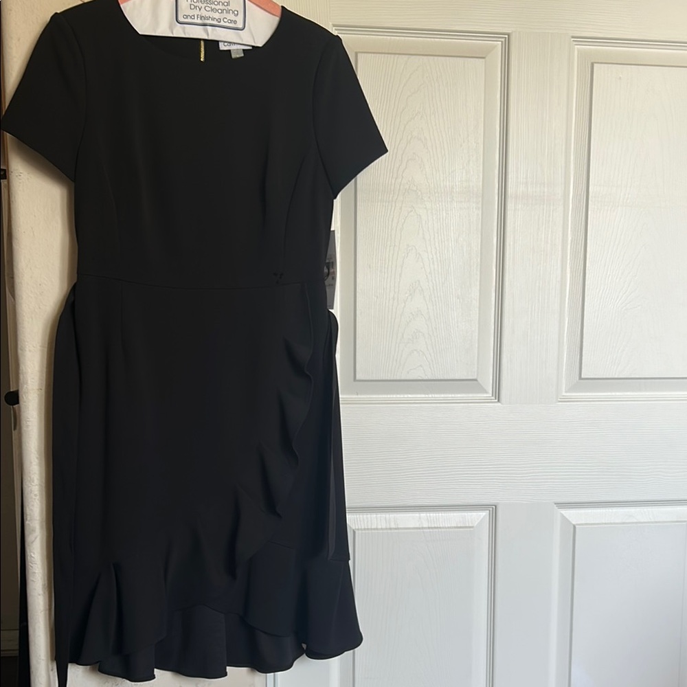 Calvin Klein Black Sheath Dress Short Sleeve Crew Neck